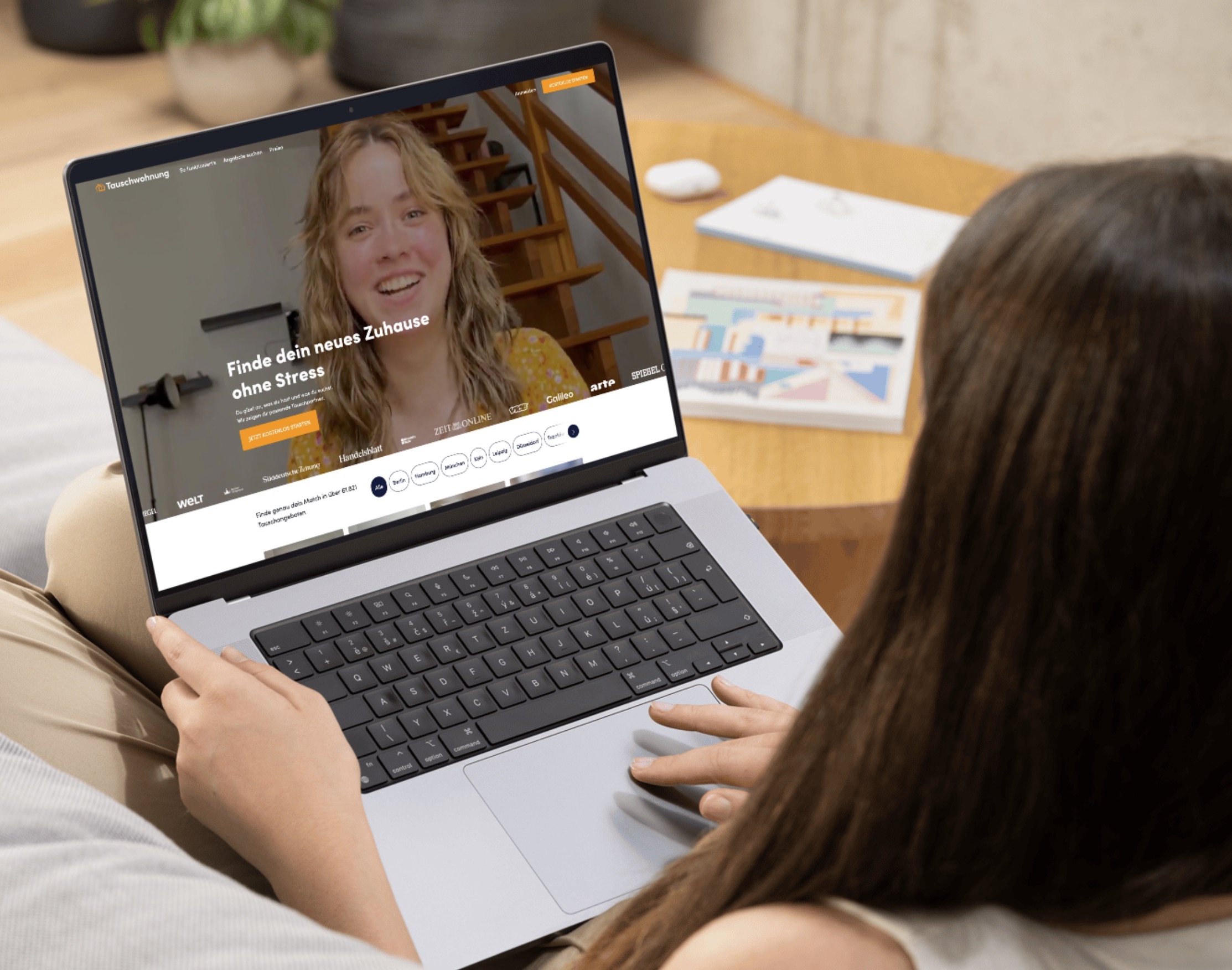 Die Startseite von Tauschwohnung.com auf einem Laptop